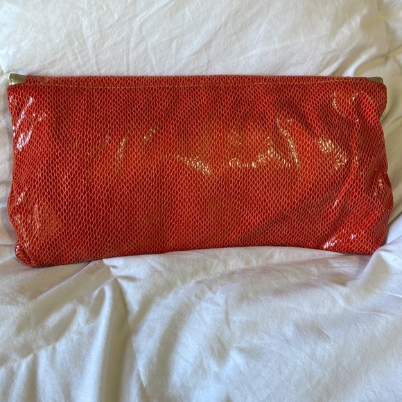 Kenneth Cole Reaction | Faux Snakeskin |Orange & Gold | Envelope Clutch/ Purse - Picture 3 of 15